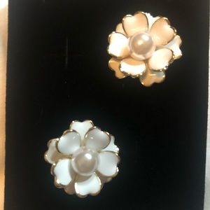 Women’s fashion earrings luxury looks